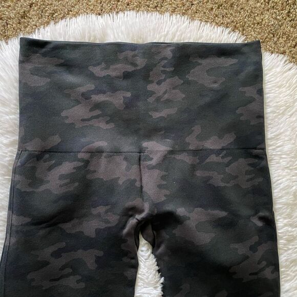 SPANX Camo Seamless Leggings Womens Size XL - Picture 4 of 5
